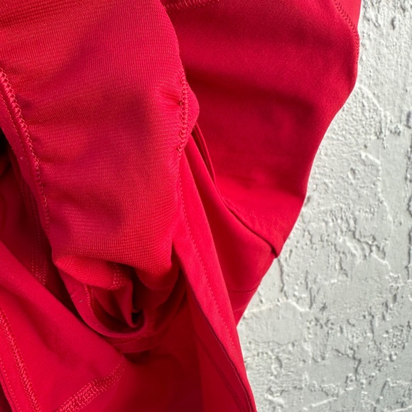 Lululemon Speed Up Shorts Women's Size 0 Red High Rise Zipper Pocket Lined 2.5” - Picture 6 of 7